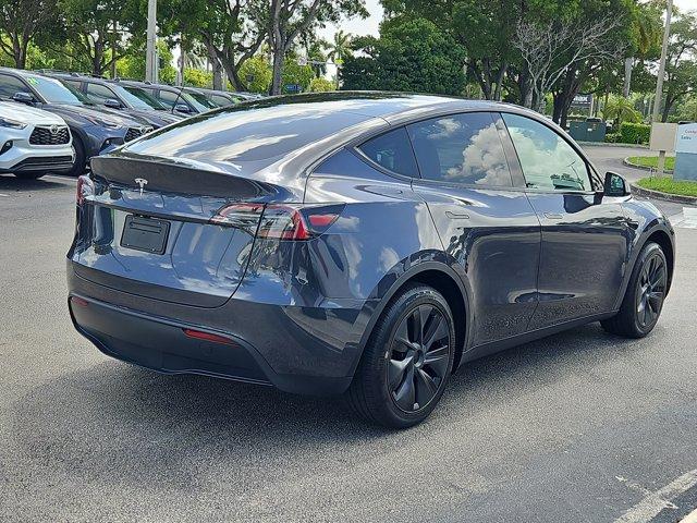 Photo of 2025 Gray Tesla Model Y