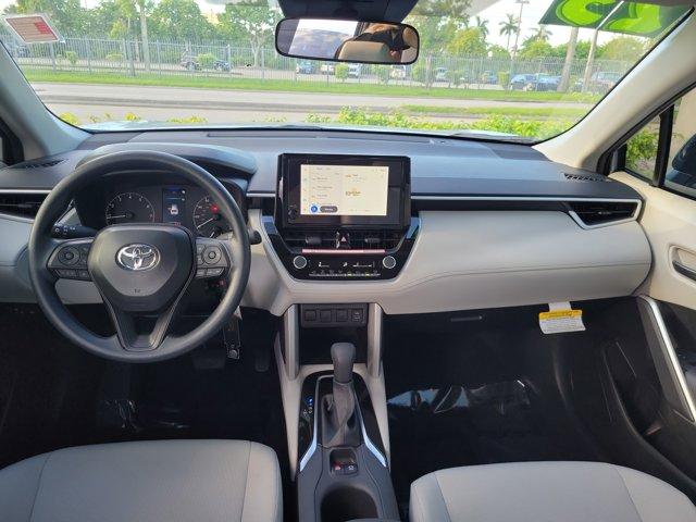 Photo of 2025 Silver Toyota Corolla Cross