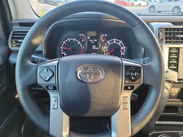 Photo of 2022 Gray Toyota 4Runner