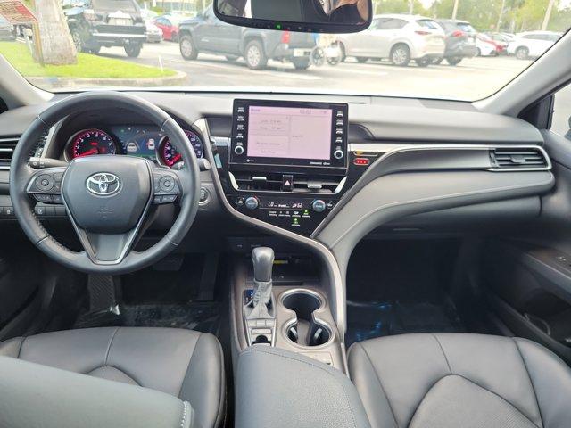 Photo of 2022 Silver Toyota Camry