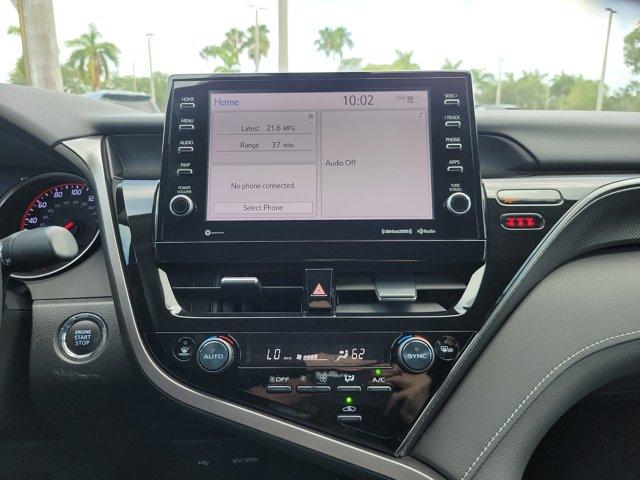 Photo of 2022 Silver Toyota Camry