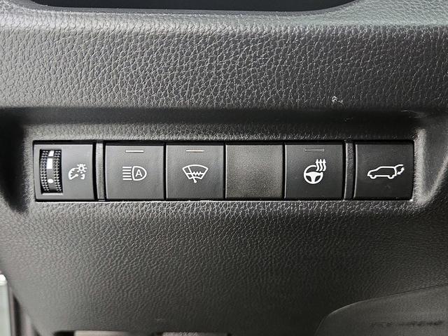 Photo of 2020 Gray Toyota RAV4