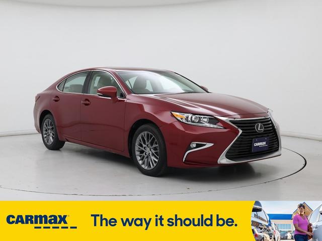 Photo of 2018 Red Lexus ES 350