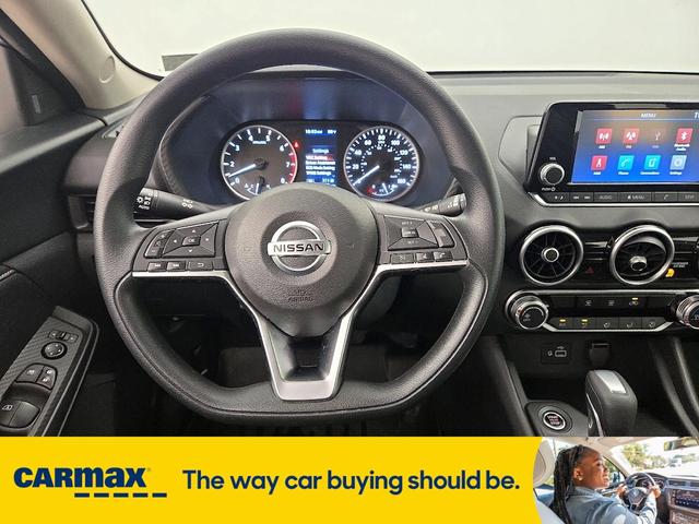 Photo of 2023 Gray Nissan Sentra