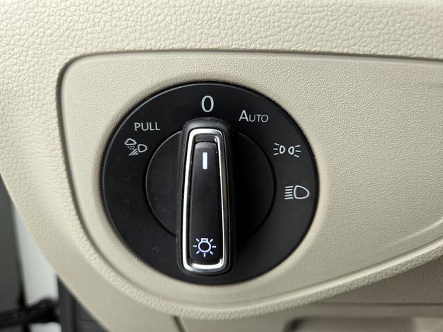 Photo of 2021 White Volkswagen Atlas