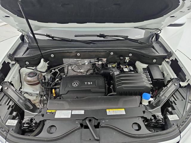 Photo of 2021 White Volkswagen Atlas