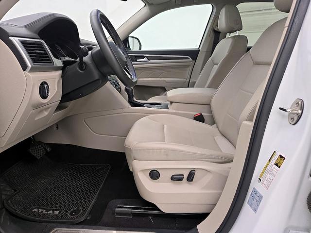 Photo of 2021 White Volkswagen Atlas