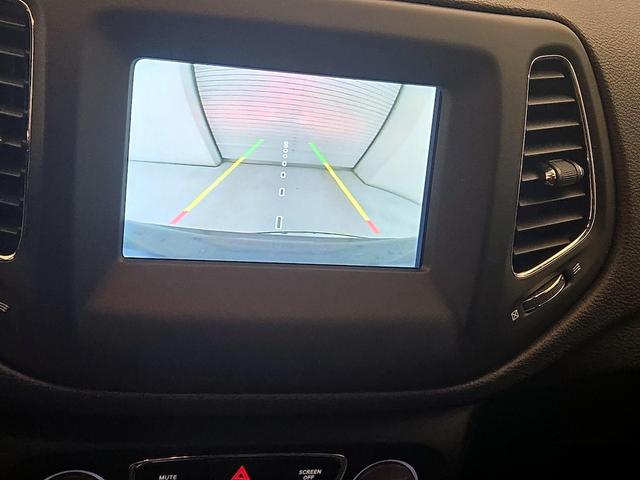Photo of 2020 Gray Jeep Compass