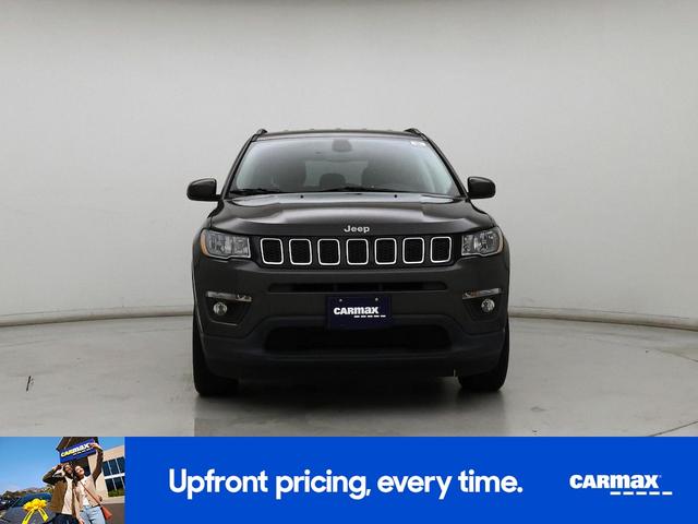 Photo of 2020 Gray Jeep Compass