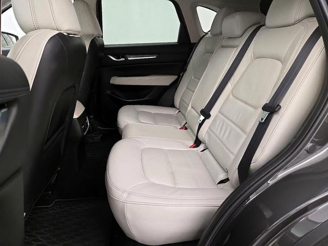 Photo of 2017 Gray Mazda CX-5