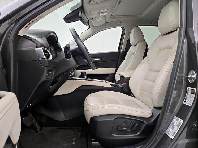 Photo of 2017 Gray Mazda CX-5