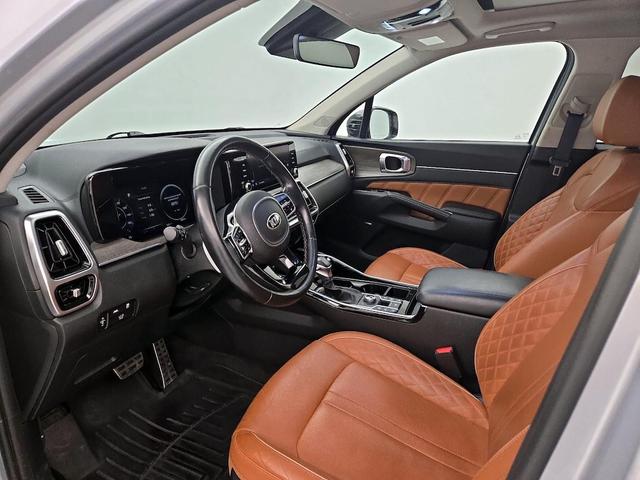 Photo of 2021 Silver Kia Sorento