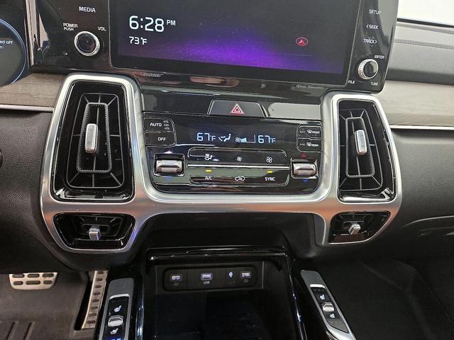 Photo of 2021 Silver Kia Sorento