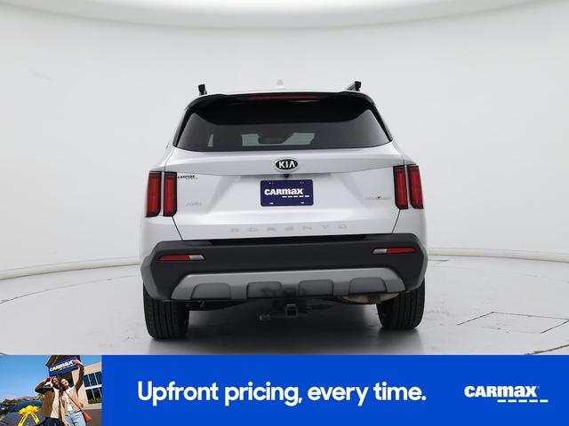 Photo of 2021 Silver Kia Sorento