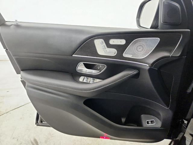 Photo of 2021 Black Mercedes-Benz GLE 350