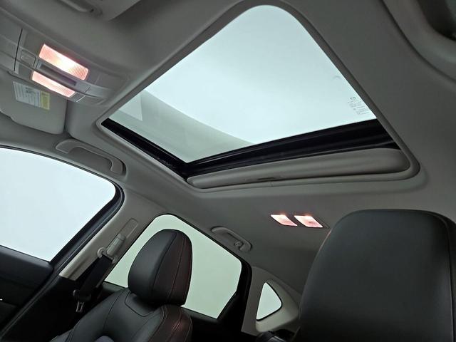 Photo of 2022 White Mazda CX-5