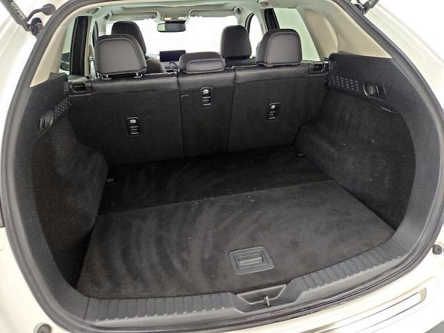 Photo of 2022 White Mazda CX-5