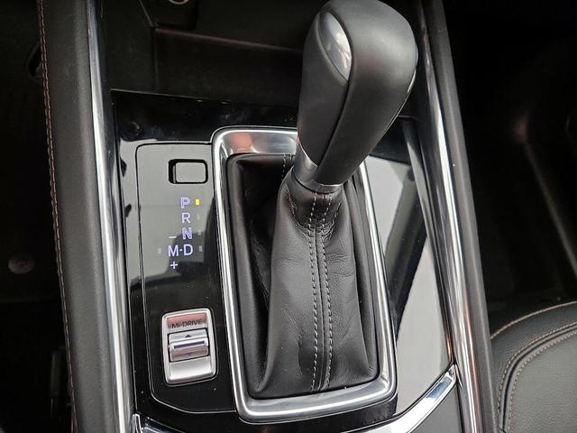 Photo of 2022 White Mazda CX-5