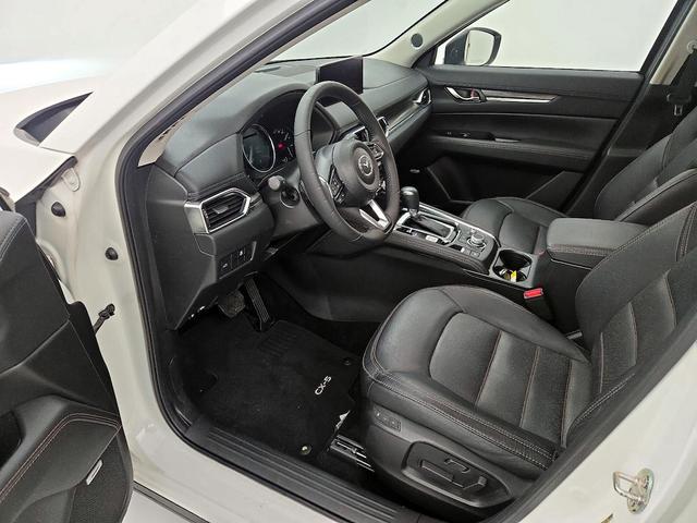 Photo of 2022 White Mazda CX-5