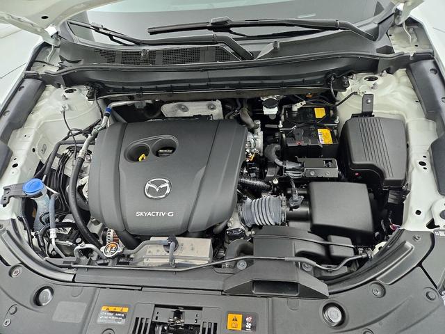 Photo of 2022 White Mazda CX-5