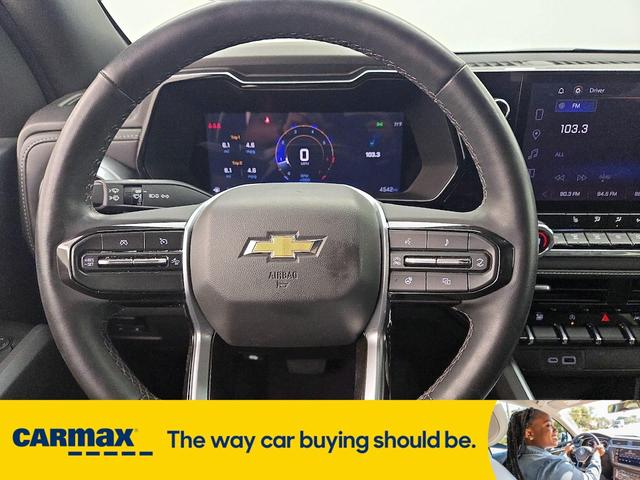 Photo of 2024 Gray Chevrolet Colorado