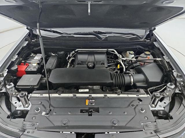 Photo of 2024 Gray Chevrolet Colorado