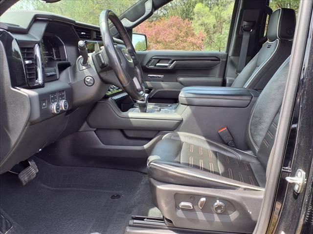 Photo of 2023 Onyx Black Gba GMC Sierra 1500