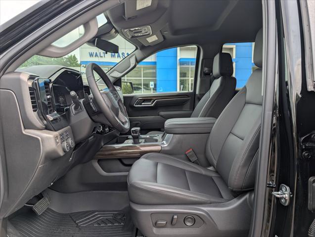 Photo of 2025 Black Chevrolet Silverado 1500