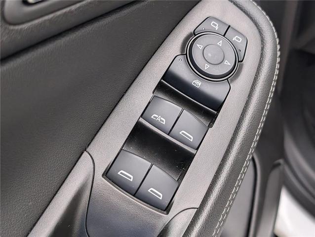 Photo of 2024 Summit White Buick Encore GX