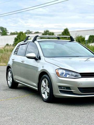 Photo of 2017 Tungsten Silver Metallic Volkswagen Golf