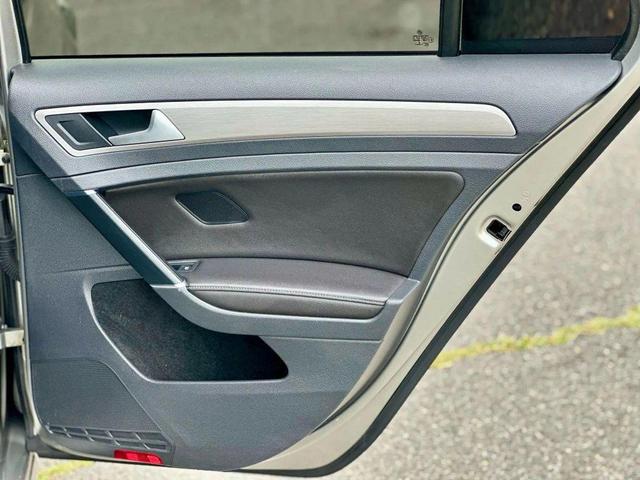 Photo of 2017 Tungsten Silver Metallic Volkswagen Golf