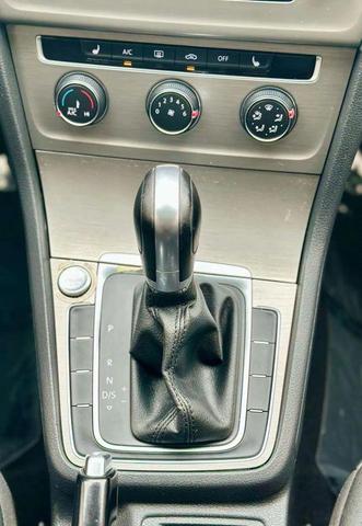Photo of 2017 Tungsten Silver Metallic Volkswagen Golf