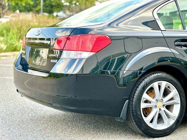 Photo of 2014 Crystal Black Silica Subaru Legacy
