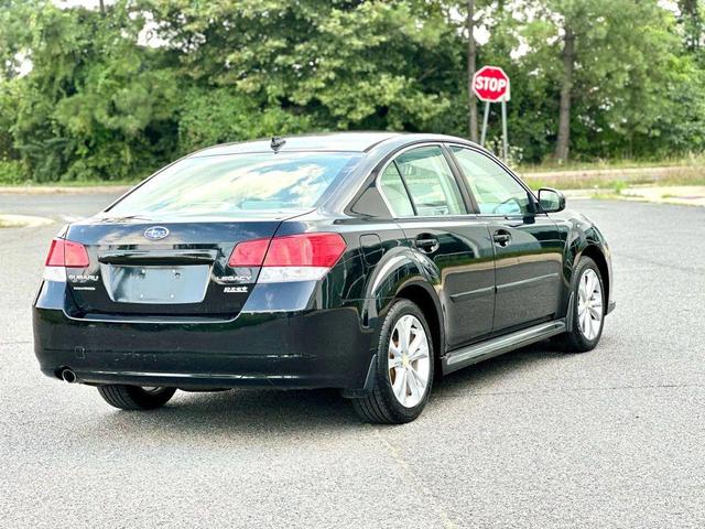 Photo of 2014 Crystal Black Silica Subaru Legacy