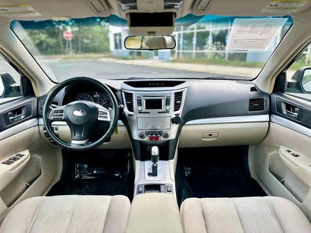 Photo of 2014 Crystal Black Silica Subaru Legacy