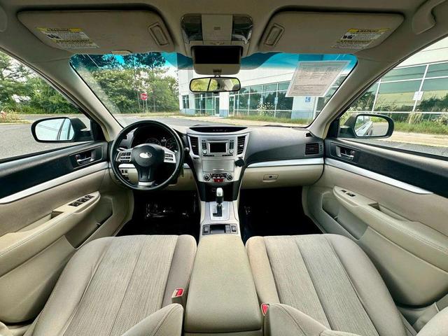Photo of 2014 Crystal Black Silica Subaru Legacy