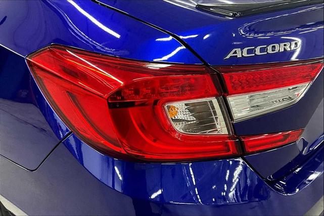 Photo of 2022 Still Night Pearl Honda Accord