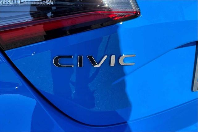 Photo of 2022 Boost Blue Pearl Honda Civic