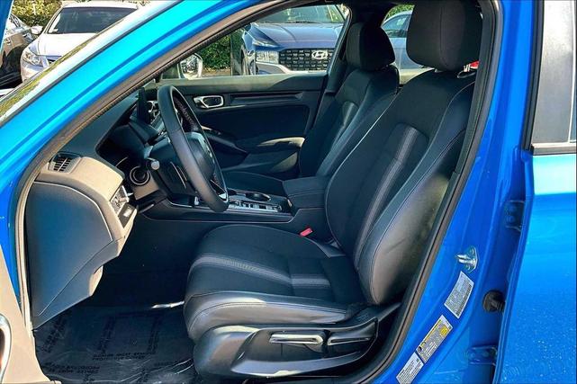 Photo of 2022 Boost Blue Pearl Honda Civic
