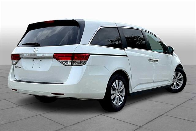 Photo of 2014 White Diamond Pearl Honda Odyssey