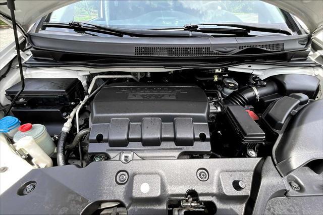 Photo of 2014 White Diamond Pearl Honda Odyssey