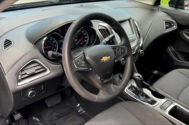 Photo of 2017 Mosaic Black Metallic Chevrolet Cruze