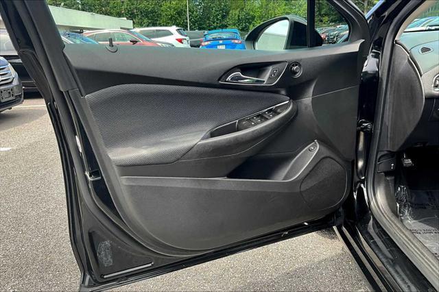 Photo of 2017 Mosaic Black Metallic Chevrolet Cruze