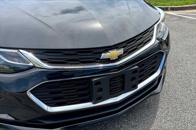 Photo of 2017 Mosaic Black Metallic Chevrolet Cruze