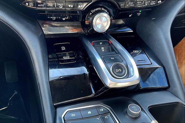Photo of 2023 Lunar Silver Metallic Acura MDX