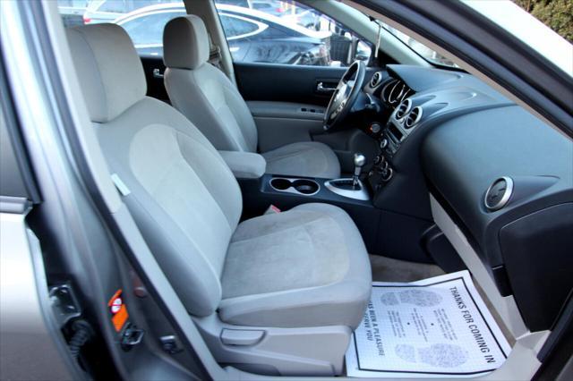 Photo of 2008 GRY Nissan Rogue