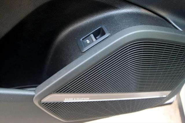 Photo of 2024 White Audi Q5