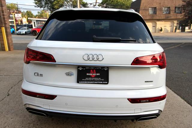 Photo of 2024 White Audi Q5