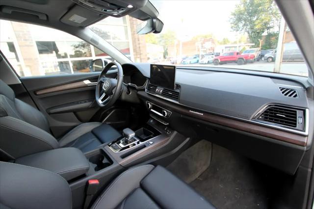 Photo of 2024 White Audi Q5