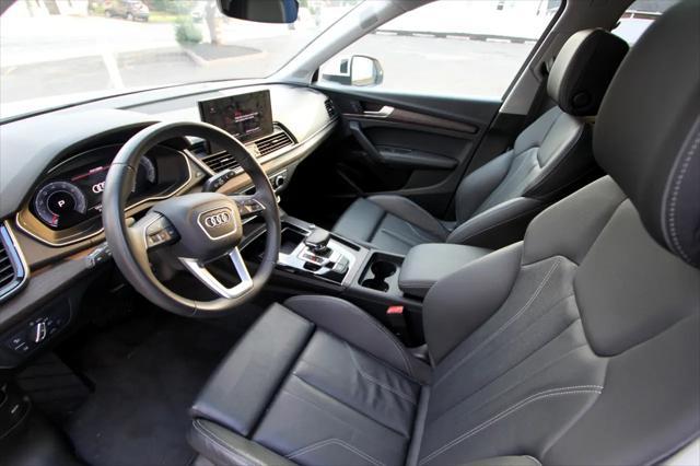 Photo of 2024 White Audi Q5